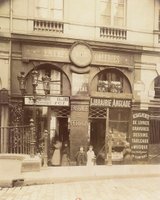 Passage du Perron entrance into Palais Royal 9 rue de Beaujolais Atget