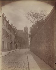 Rue de l’Abbé 
de l’Epée et
l'église Saint-Jacques-du-Haut-Pas
Atget – 1899
(Wikimedia Commons)