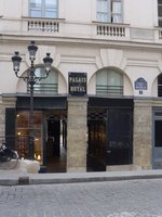 Passage du Perron rue Beaujolais Palais Royal