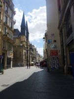 Rue Saint-Denis Eglise saint-Leu Saint Gilles