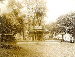 fontaine et square Louvois rue Richelieu Atget