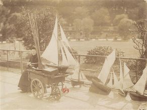 sailing boats hire jardin du Luxembourg Atget