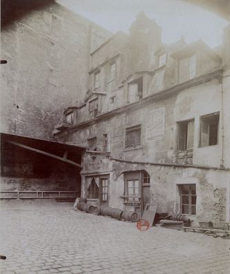 Auberge du Cheval Blanc – 5, rue Mazet
Atget – mai 1899
(BnF)
