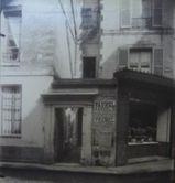Entrée de la vieille cour du XVIème siècle
9, rue Honoré Chevalier
Atget
(Musée Carnavalet)