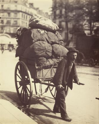 Rag picker
Atget – 1899/1901
(Getty Museum)

